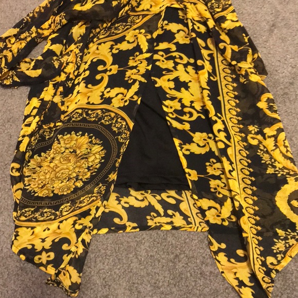 Black and yellow patterned tie dress - Picture 3 of 8